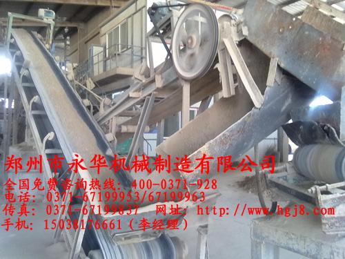 壓球機生產現場